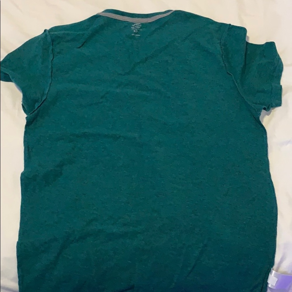 Old Navy T Shirt